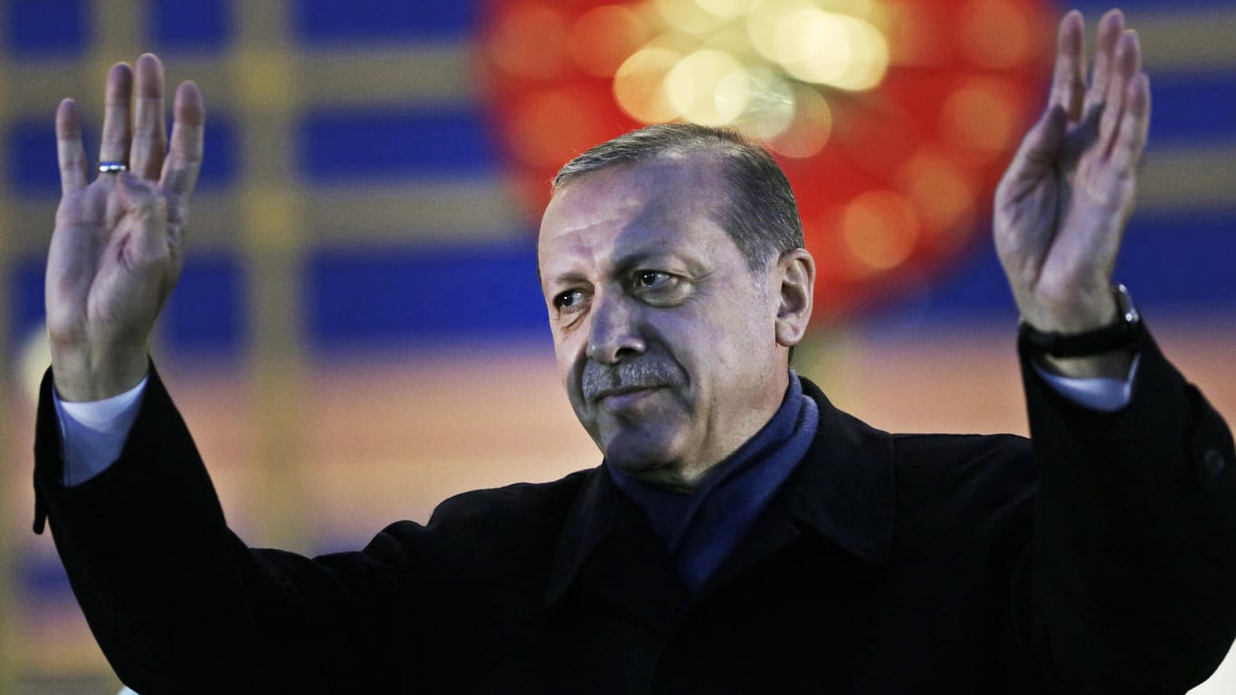 Der türkische Staatspräsident Erdogan sieht die Türkei nicht auf dem Weg zu einer Diktatur.