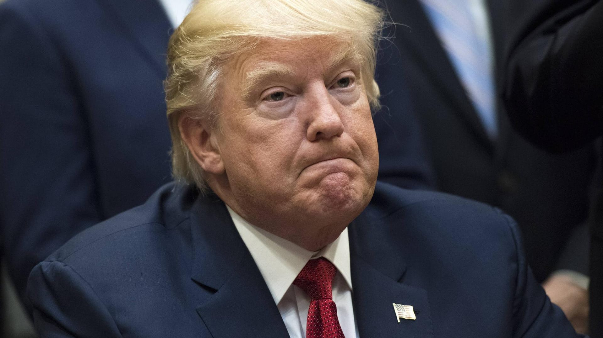 US-Präsident Donald Trump will Muslime aus bestimmten Ländern an der Einreise hindern. US-Präsident Donald Trump will Muslime aus bestimmten Ländern an der Einreise hindern.