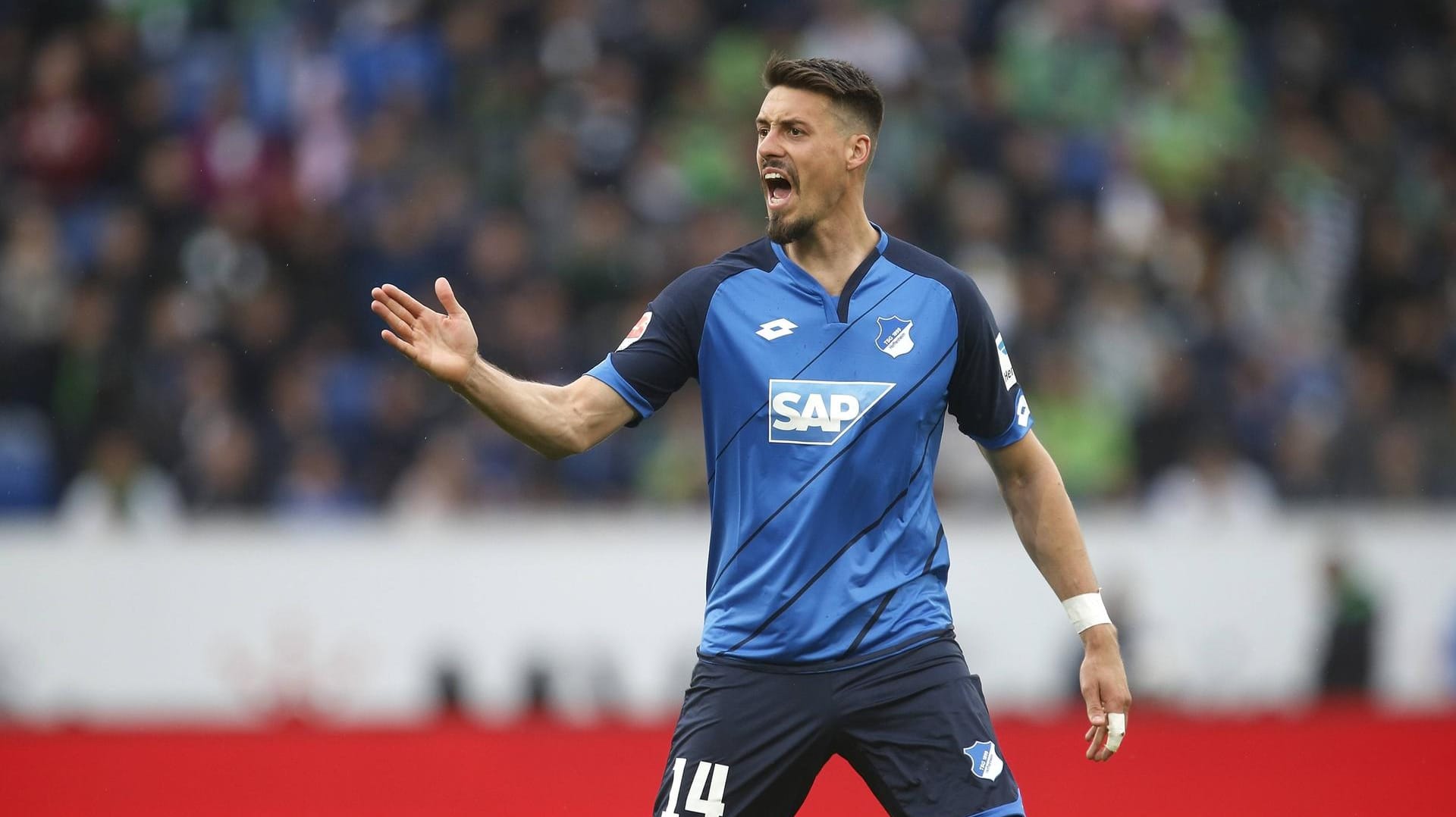 Auch nach vier Spielen ohne Tor ist das Selbstbewusstsein von Sandro Wagner enorm.