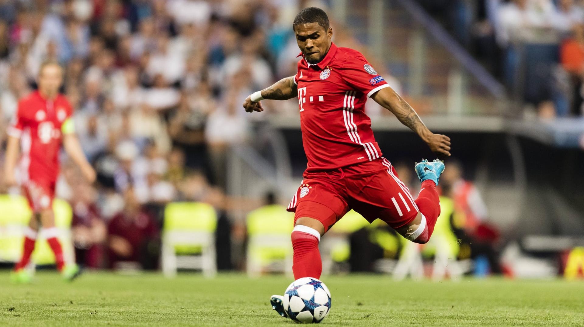 Douglas Costa wurde in den Spielen gegen Real Madrid nur eingewechselt.