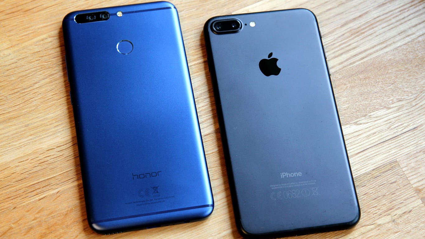 Honor 8 Pro vs. iPhone 7 Plus