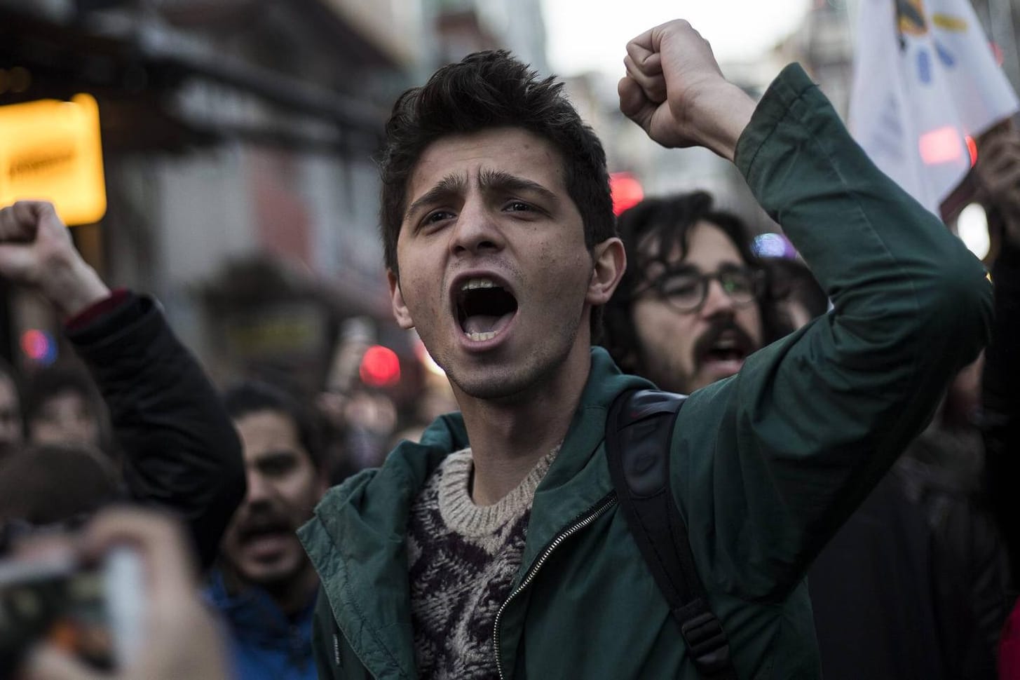 Proteste auf den Straßen von Istanbul nach Erdogans Referendum