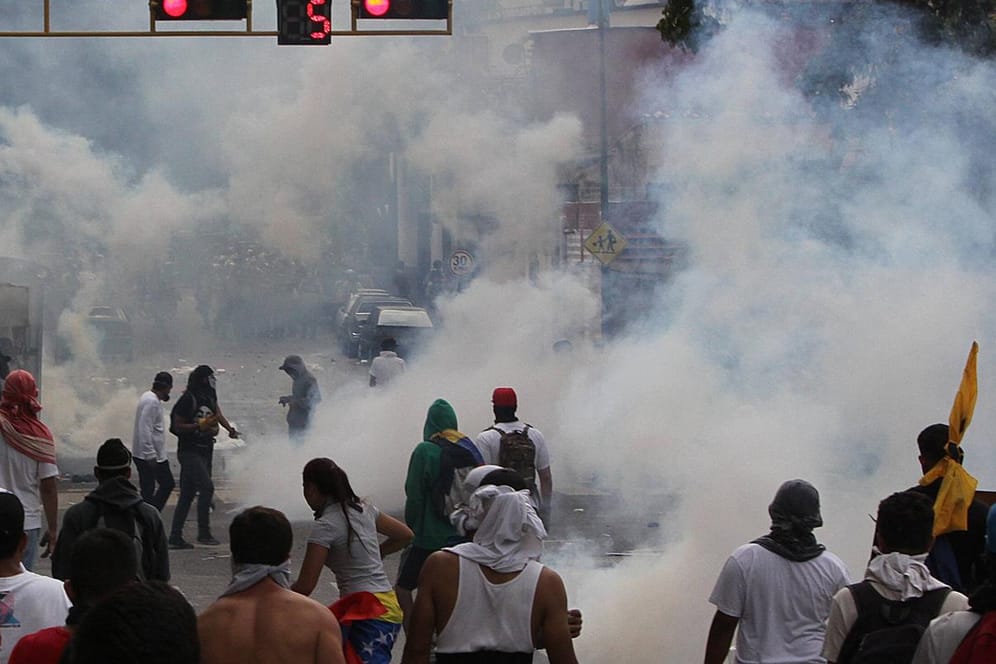 Bei Unruhen und Protesten in Venezuela starben seit Anfang April 21 Menschen.
