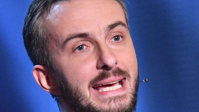 Jan Böhmermann hat sich einen Kindheitstraum erfüllt.