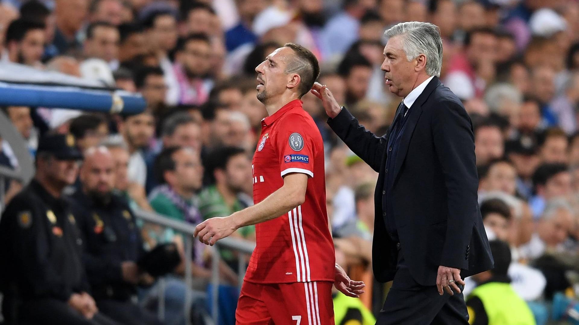 Carlo Ancelotti nahm Franck Ribéry (l.) auch in der Champions League gegen Real Madrid vorzeitig vom Platz.