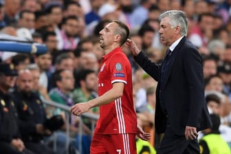 Carlo Ancelotti nahm Franck Ribéry (l.) auch in der Champions League gegen Real Madrid vorzeitig vom Platz.