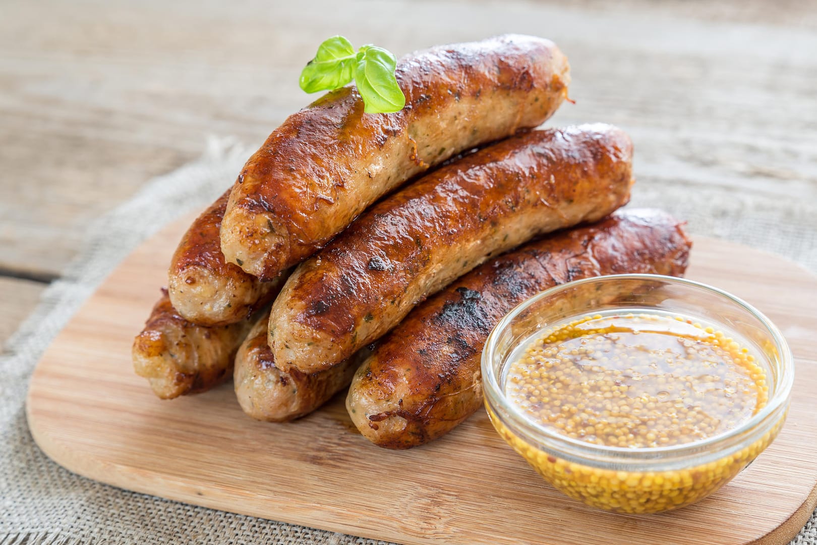 Selbstgemachte Bratwurst