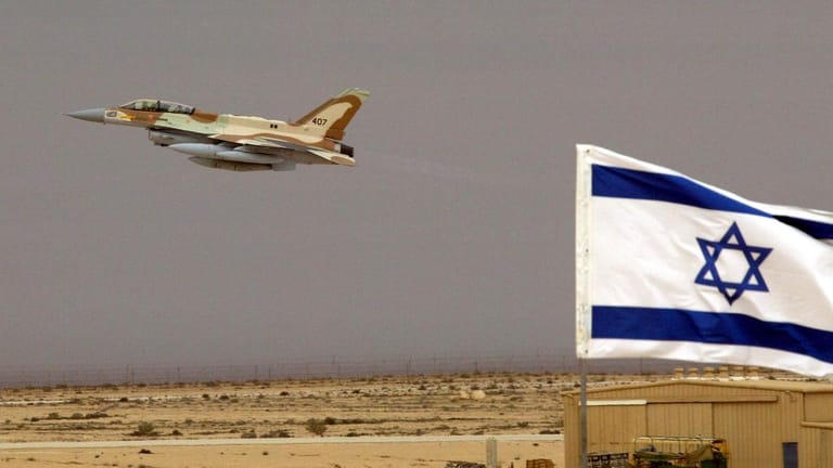 Die israelische Luftwaffe fliegt regelmäßig Einsätze gegen die Hisbollah in Syrien und im Libanon.