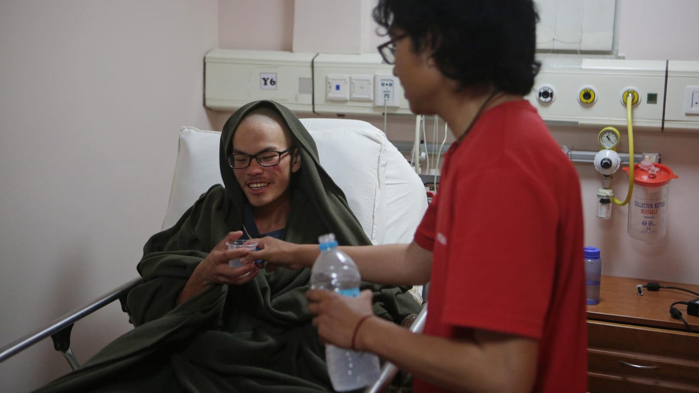 Liang Sheng-yueh wird in einem Krankenhaus behandelt.