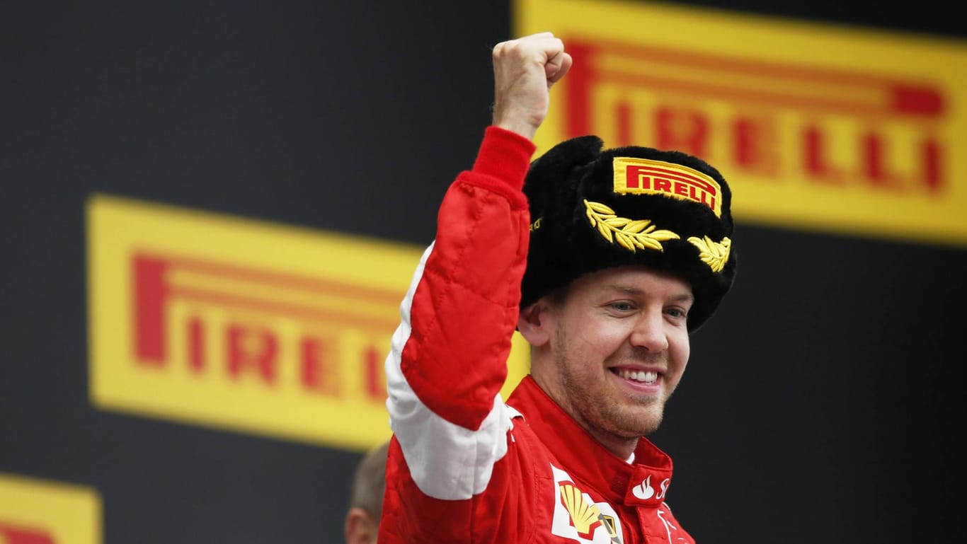 2015 fuhr Sebastian Vettel hinter Sieger Lewis Hamilton in Sotschi auf den zweiten Platz.