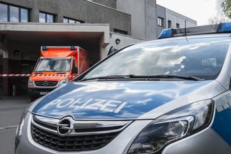 Am Berliner Urban-Krankenhaus ist ein Mann von der Polizei niedergeschossen worden.