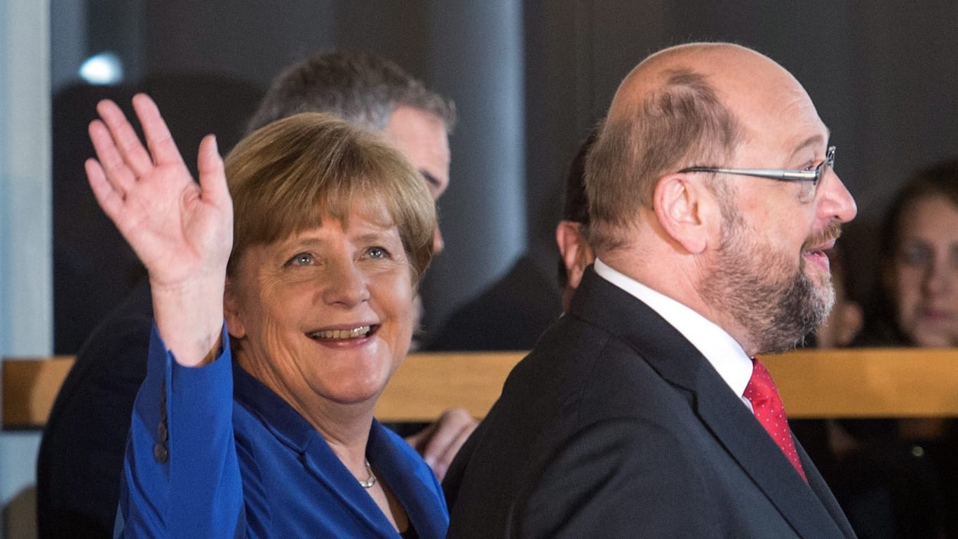 Merkel macht Boden auf Schulz und SPD gut.