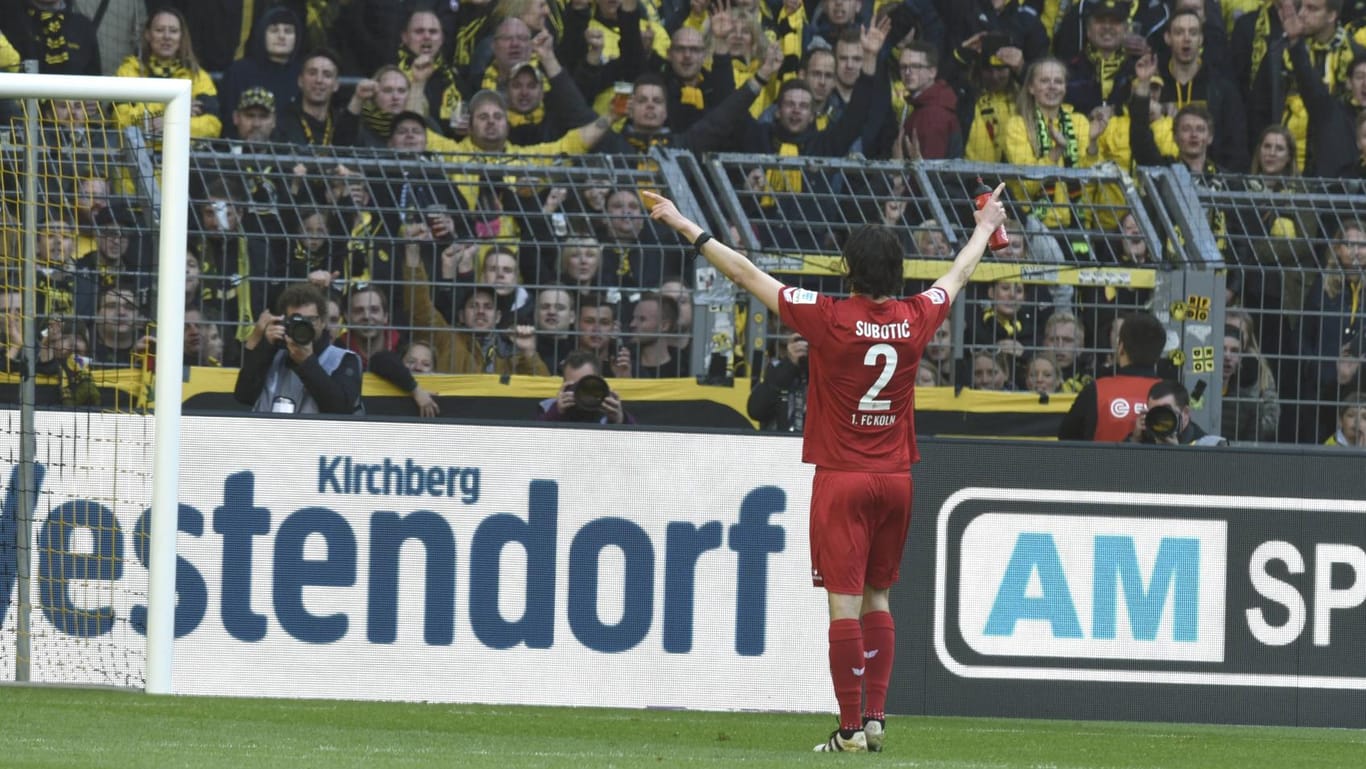 Subotic bekam von den Dortmunder Fans einen emotionalen Abschied.