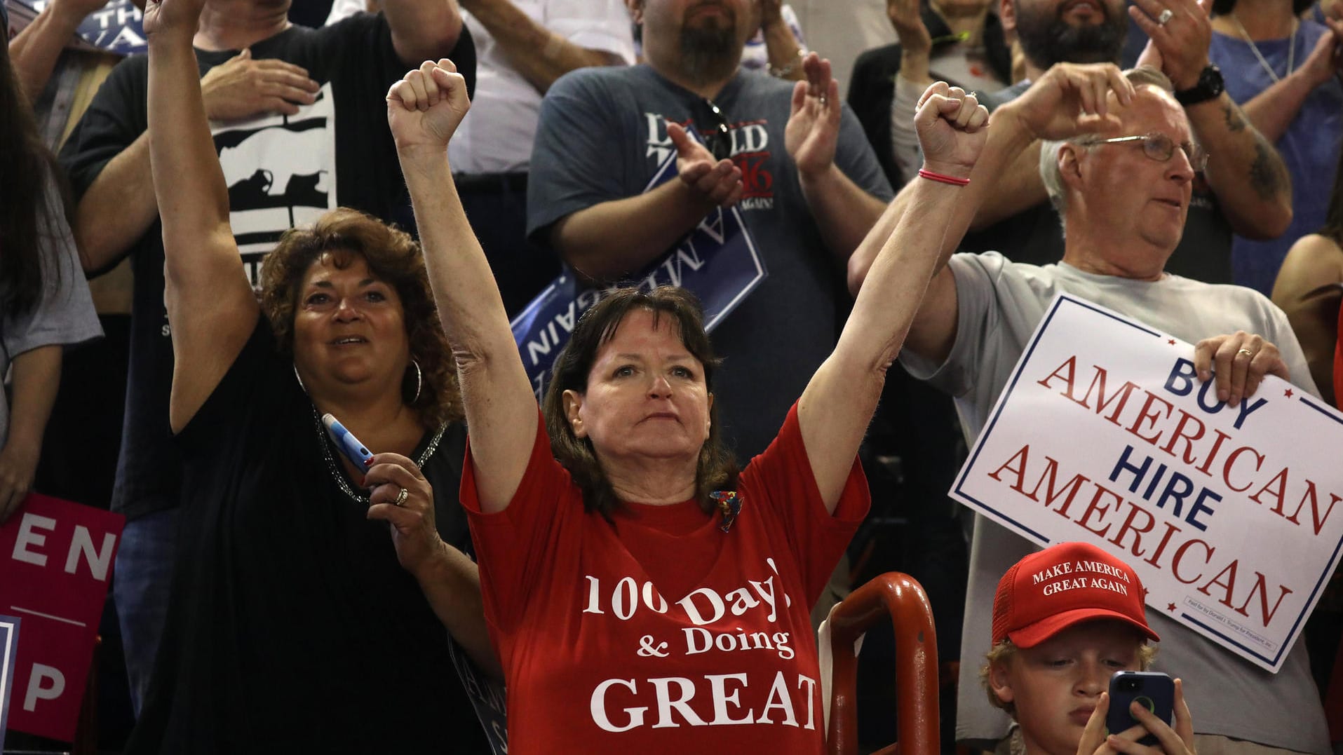 Die treuesten Trump-Fans sind nach Harrisburg in Pennsylvania gekommen ...