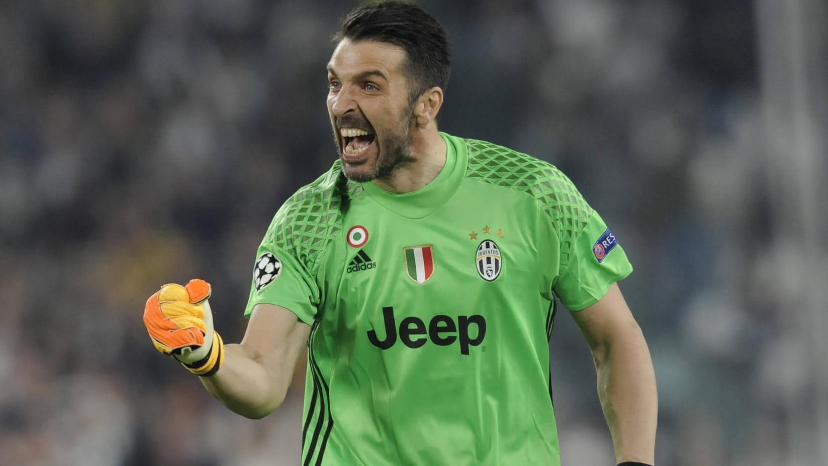 Denkmal: Juve-Keeper Buffon im Hinspiel gegen den FC Barcelona.