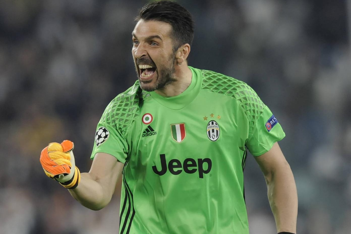 Denkmal: Juve-Keeper Buffon im Hinspiel gegen den FC Barcelona.