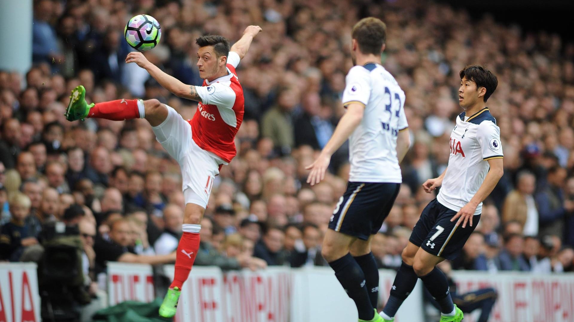 Weltmeister Mesut Özil war mit seinen Gunners chancenlos an der White Hart Lane.