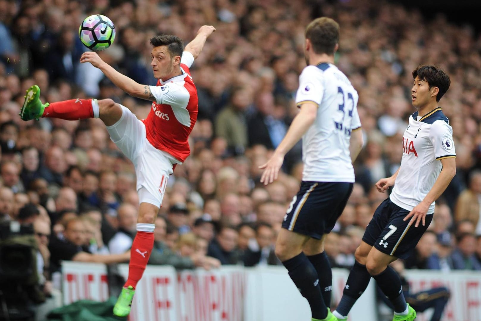 Weltmeister Mesut Özil war mit seinen Gunners chancenlos an der White Hart Lane.