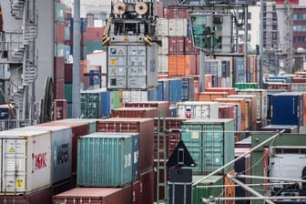Container ohne Ende - die Konjunktur trotzt den weltweiten Unsicherheitsfaktoren.