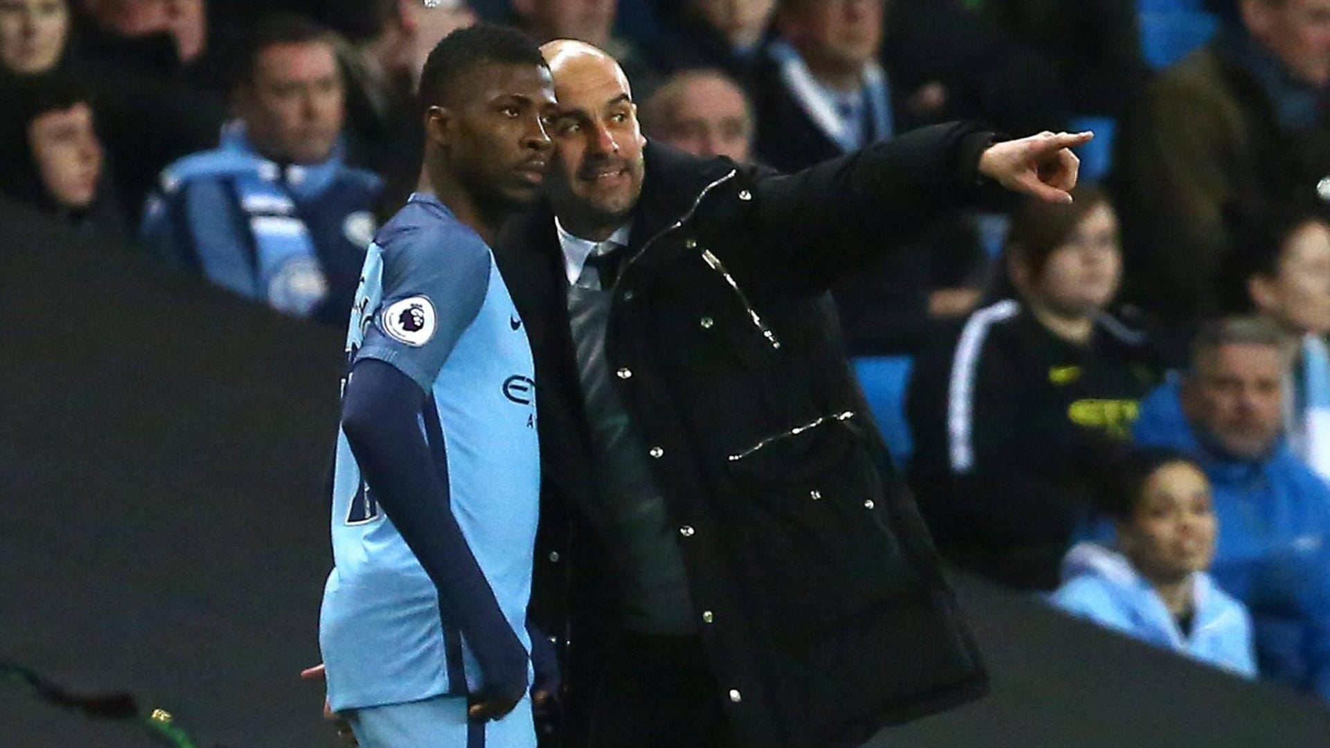 Iheanacho (l.) ist das Sturm-Juwel von ManCity. Guardiola hält große Stücke auf den Jungstar.