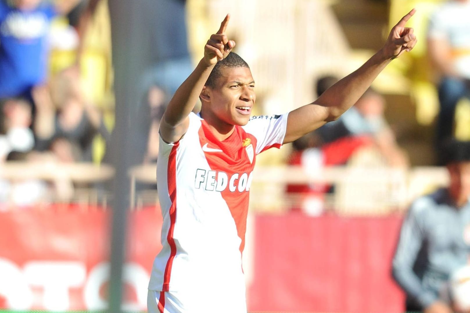 Mbappé hat besonders in der Champions League auf sich aufmerksam. Monaco fordert 100 Millionen Euro Ablöse - und ein Klub wird sie bestimmt bezahlen wollen.