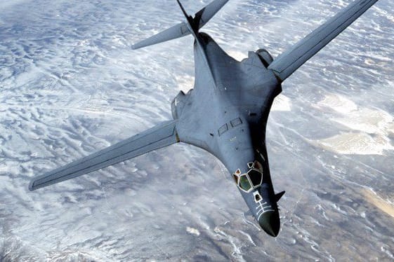 Zwei Testflüge der USA mit B1-Bombern haben für eine heftige Reaktion aus Nordkorea gesorgt.