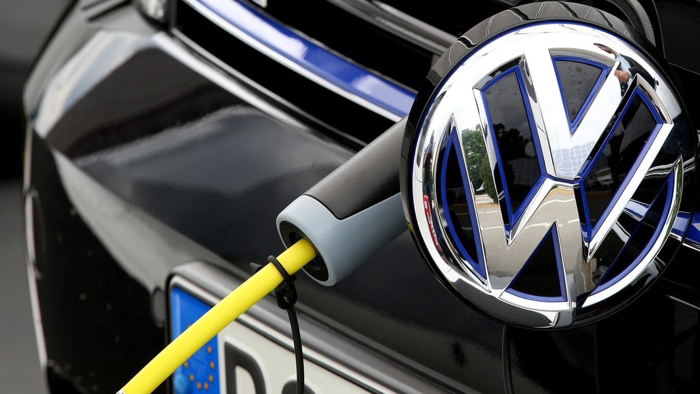 Volkswagen investiert viel in die E-Mobilität. Doch wird das ausreichen?