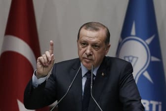 Erdogan fordert die EU zur Fortsetzung der Beitrittsgespräche mit seinem Land auf.