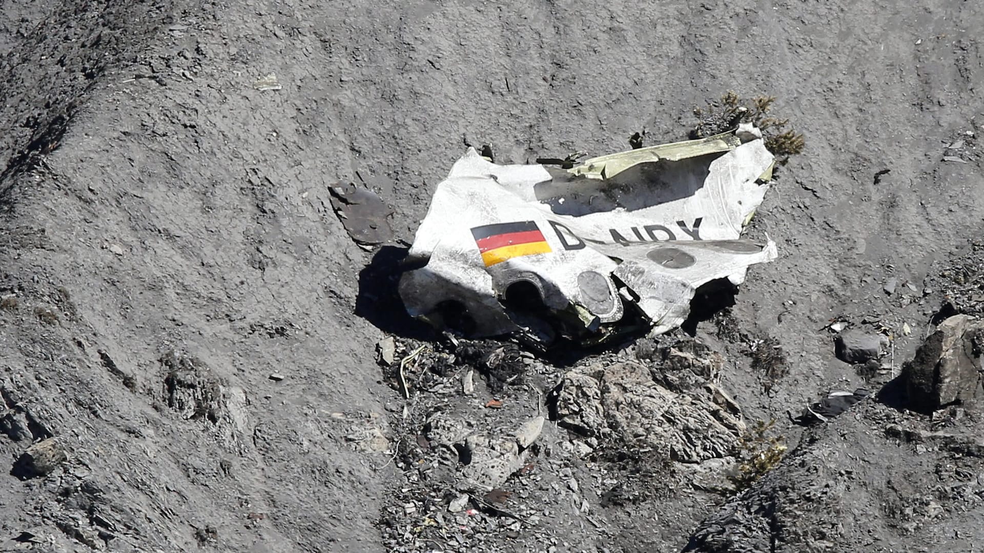 Am 24. März 2017 jährte sich der Absturz der Germanwings-Maschine in den südfranzösischen Alpen mit 150 Toten zum zweiten Mal. Am 24. März 2017 jährte sich der Absturz der Germanwings-Maschine in den südfranzösischen Alpen mit 150 Toten zum zweiten Mal.
