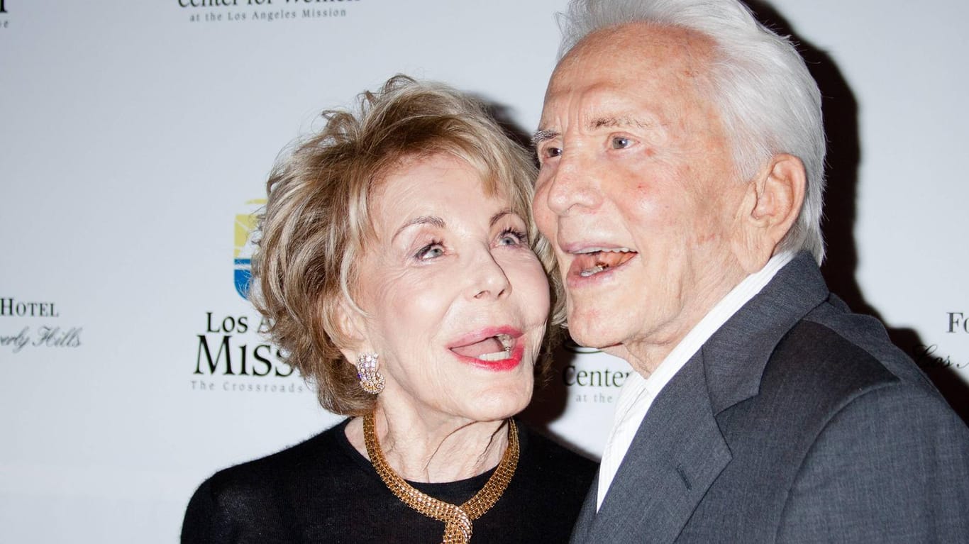 Seit 62 Jahren sind Anne und Kirk Douglas verheiratet.