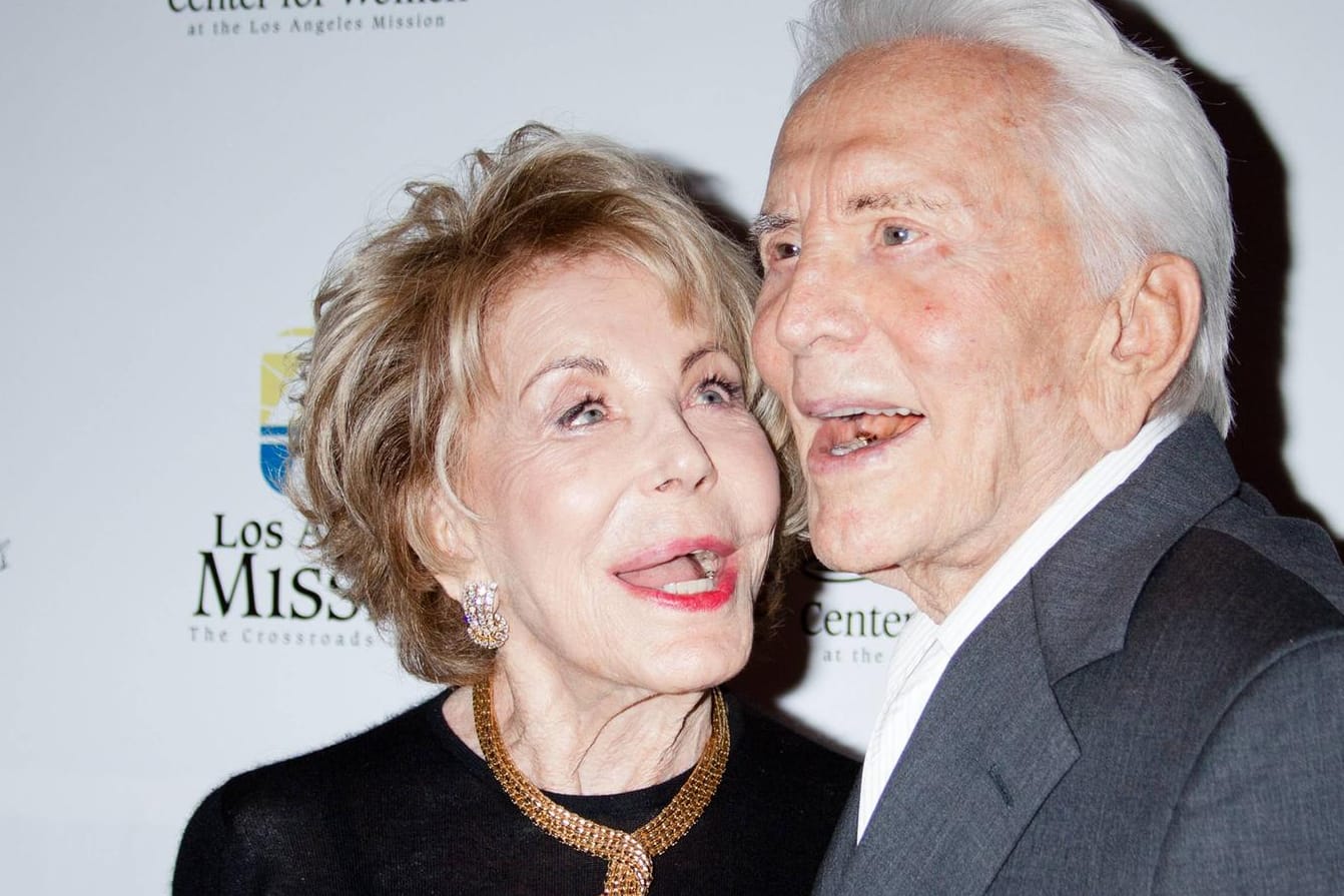 Seit 62 Jahren sind Anne und Kirk Douglas verheiratet.