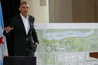 Der ehemalige US-Präsident Barack Obama bei der Vorstellung der Pläne in Chicago.
