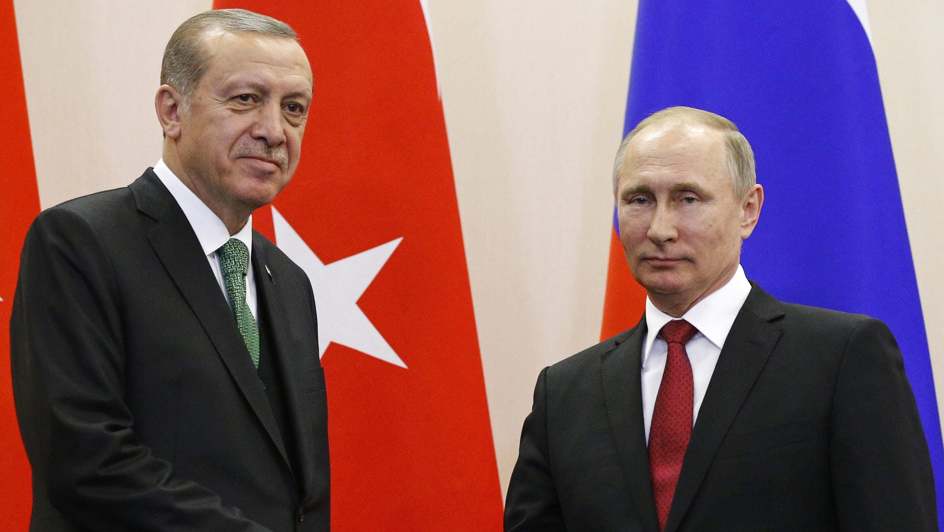 Der russische Präsident Wladimir Putin hatte sich bereits beim Treffen mit dem türkischen Präsident Recep Tayyip Erdogan für eine sogenannte "Deeskalationszone" eingesetzt. Der russische Präsident Wladimir Putin hatte sich bereits beim Treffen mit dem türkischen Präsident Recep Tayyip Erdogan für eine sogenannte "Deeskalationszone" eingesetzt.