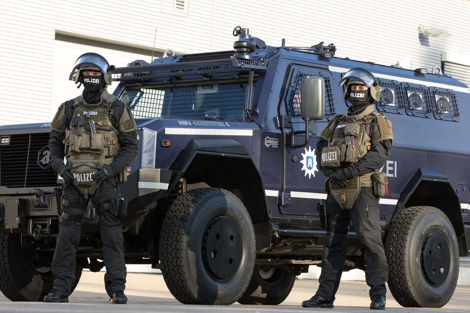 Das SEK soll bei Leipzig ein Mitglied der Terrormiliz Islamischer Staat festgenommen haben (Symbolbild).