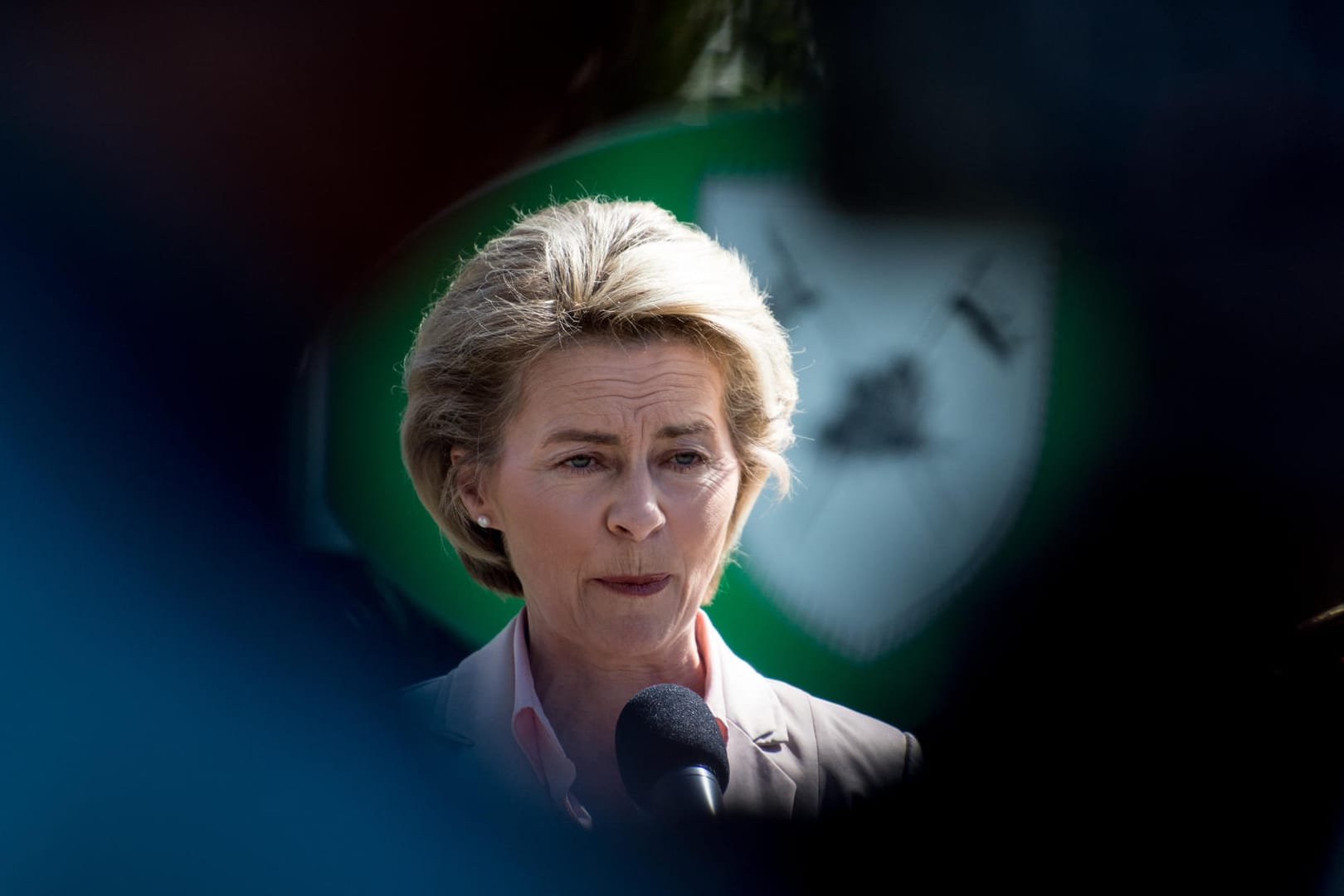 Bundesverteidigungsministerin von der Leyen bemüht sich um Aufklärung.