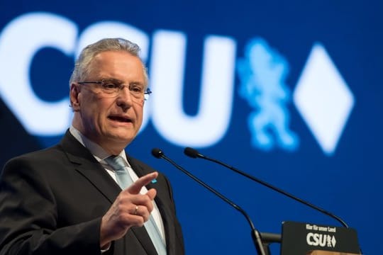 Die Spitzenkandidatur von Joachim Herrmann stößt bei den CSU-Anhängern auf eher positive Resonanz.