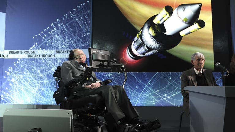 Physiker Stephen Hawking prophezeit Ende der Menschheit – Menschen müssten bald schon fremde Planeten besiedeln