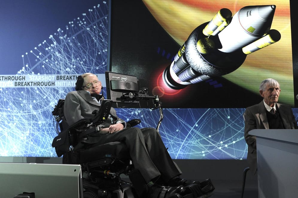 Physiker Stephen Hawking prophezeit Ende der Menschheit – Menschen müssten bald schon fremde Planeten besiedeln