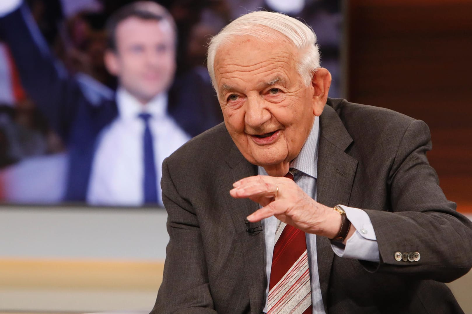 Der französische Politologe Alfred Grosser sprach bei Anne Will zum Thema "Frankreich nach der Wahl - Wie verändert das Europa?".