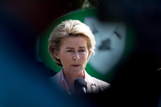 Bundesverteidigungsministerin Ursula von der Leyen erwartet noch weitere Enthüllungen.