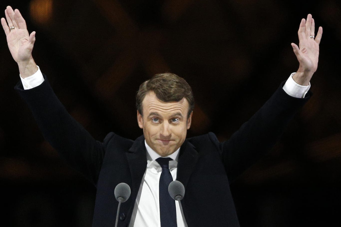 Emmanuel Macron hat die französische Präsidentenwahl nach Auszählung aller Stimmen mit 66,1 Prozent gewonnen.