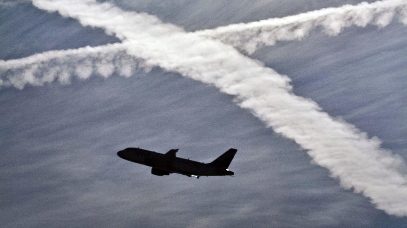 Wirbelschleppen könnten ein unsichtbares Risiko für Flugzeuge sein.
