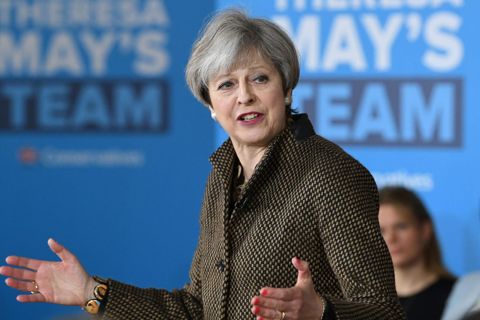 Die britische Premierministerin Theresa May spricht bei einer Parteiveranstaltung in London (Großbritannien).