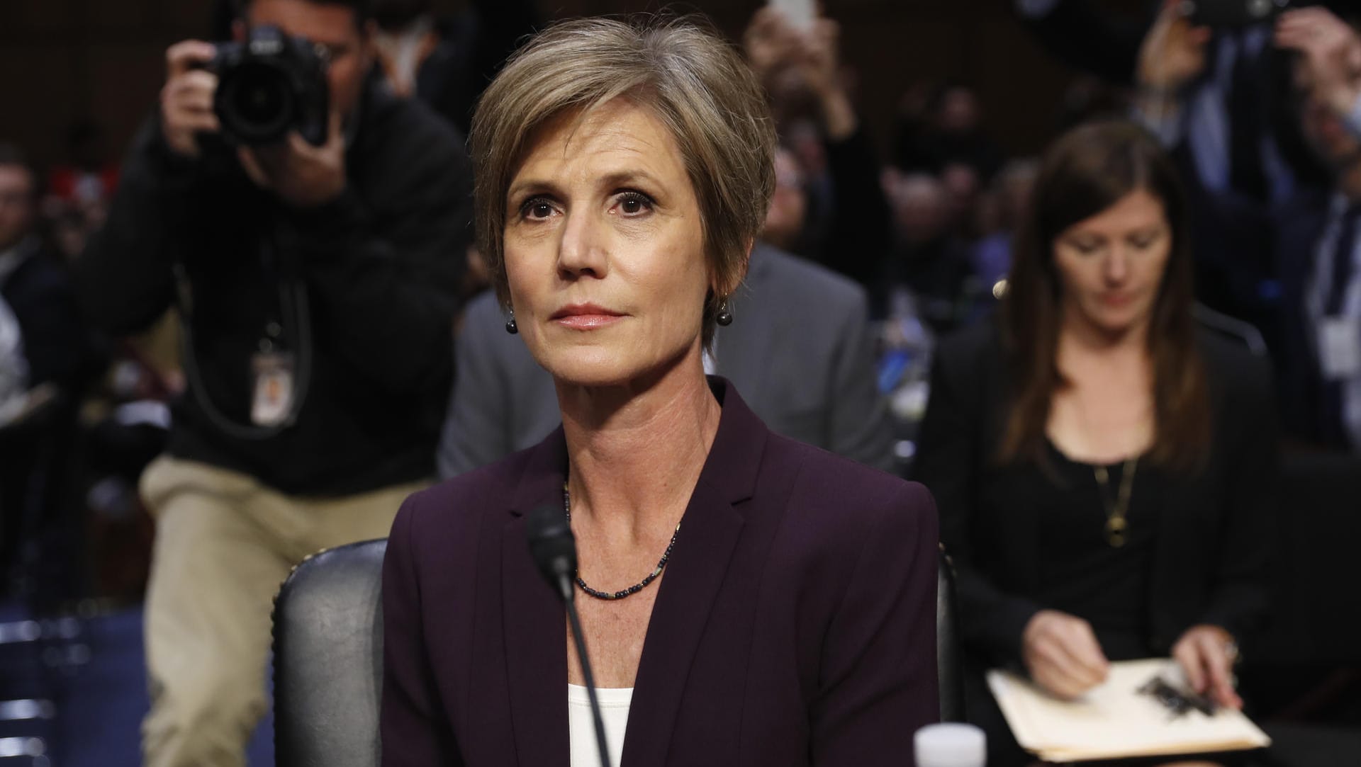 Die frühere amtierende US-Justizministerin Sally Yates sagte vor dem Senat aus.