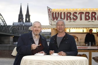 Dietmar Bär und Klaus J. Behrendt beim Fototermin am Set des ARD Krimis Tatort