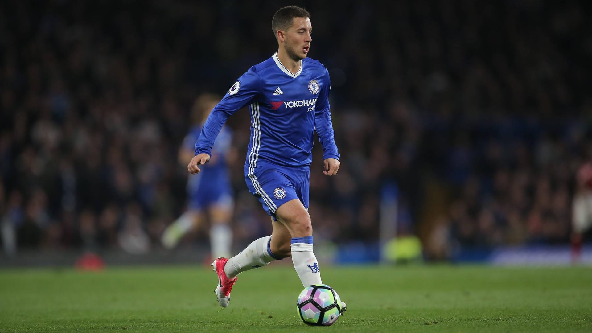 Chelsea-Star Eden Hazard soll ebenfalls ganz oben auf der Real-Wunschliste stehen.