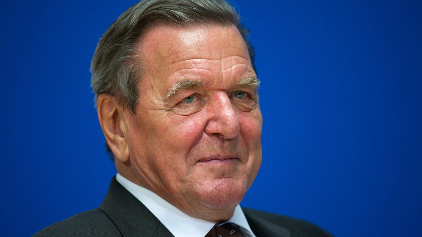 Der frühere Bundeskanzler Gerhard Schröder (SPD) im Willy-Brandt-Haus in Berlin.