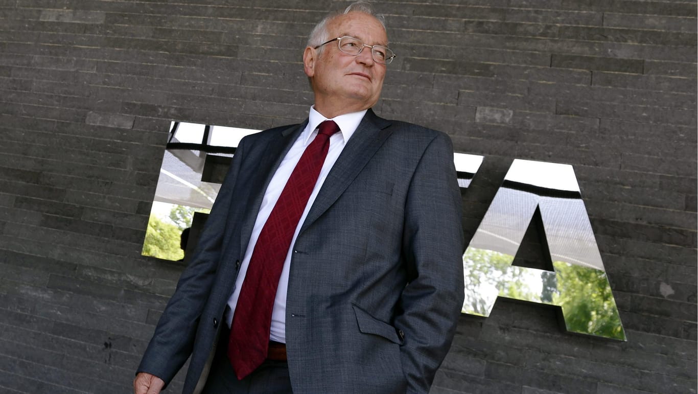 Spitzen-Ethiker Hans-Joachim Eckert wurde von der FIFA entlassen.
