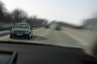 Geisterfahrer auf der Autobahn (Symbolfoto)