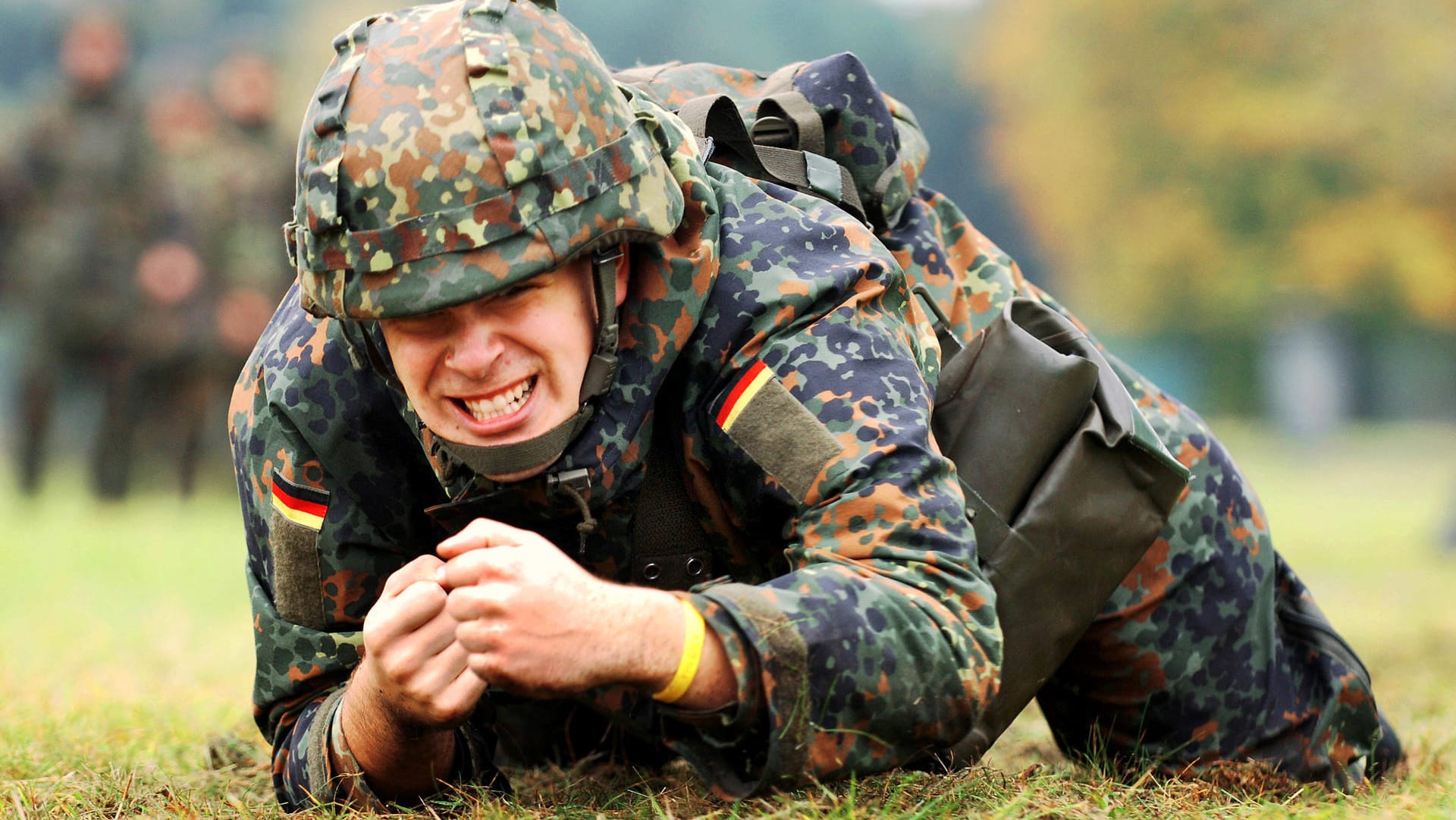 Seit mehr als sechs Jahren ist die Wehrpflicht ausgesetzt. Ob eine Wiedereinführung die internen Probleme der Bundeswehr löst, darf bezweifelt werden. Seit mehr als sechs Jahren ist die Wehrpflicht ausgesetzt. Ob eine Wiedereinführung die internen Probleme der Bundeswehr löst, darf bezweifelt werden.